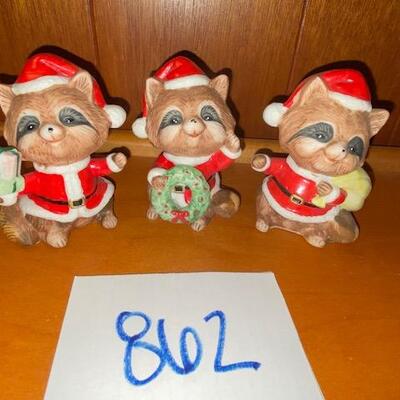 Lot 862 - Home Interiors Christmas Raccoons 