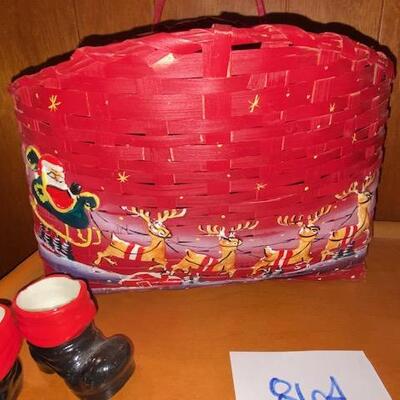 Lot 864A - Christmas items