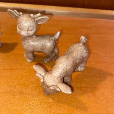 Lot 863B - Christmas items