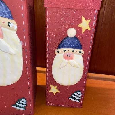 Lot 866 - Nesting Christmas Boxes