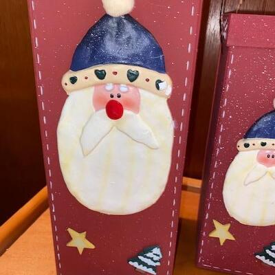 Lot 866 - Nesting Christmas Boxes