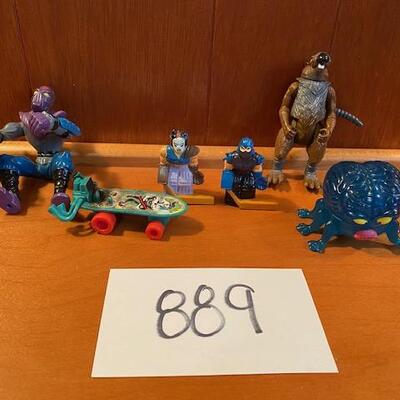 Lot 889 - Vintage Action figures