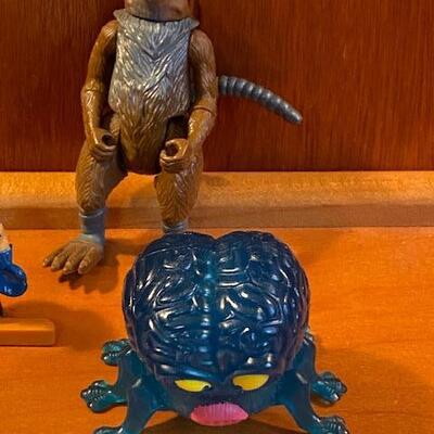 Lot 889 - Vintage Action figures