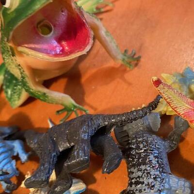 Lot 898- Vintage Dinos 