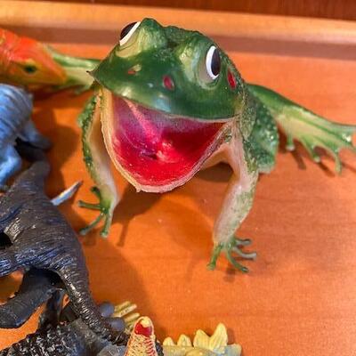 Lot 898- Vintage Dinos 