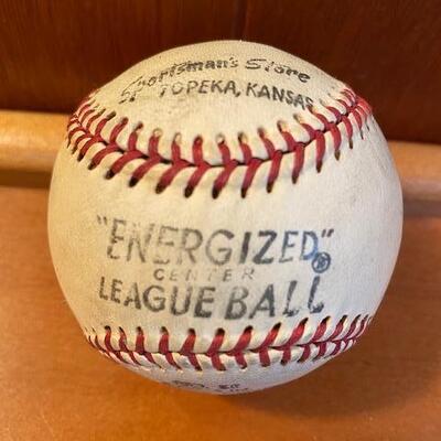 Lot 903 - Signed Baseball, Mike Torrez