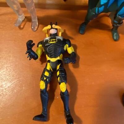 Lot 904 - Batman action figures