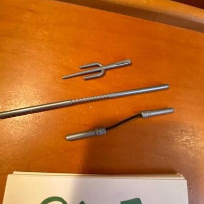 Lot 907 - Action figure accessories