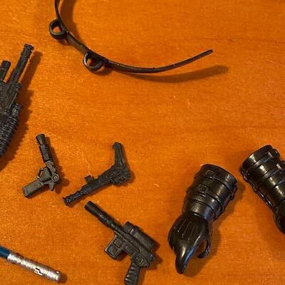 Lot 908 - Action figure accessories