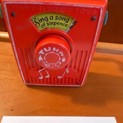 Lot 926 - Vintage Fisher Price Music Box Radio