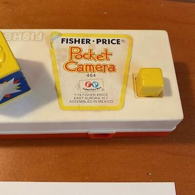Lot 930 - Vintage Fisher Price Pocket Camera