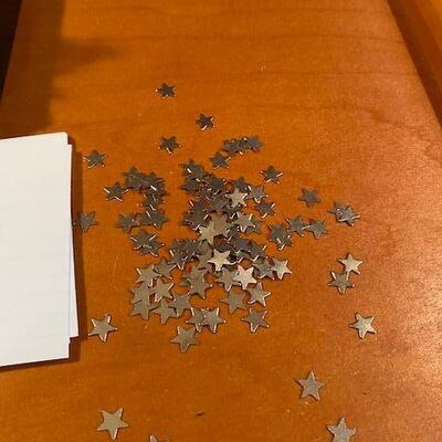 Lot 939 - Magnet art, Stars