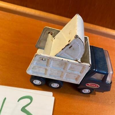 Lot 943 -Vintage  Tonka  and Buddy L trucks