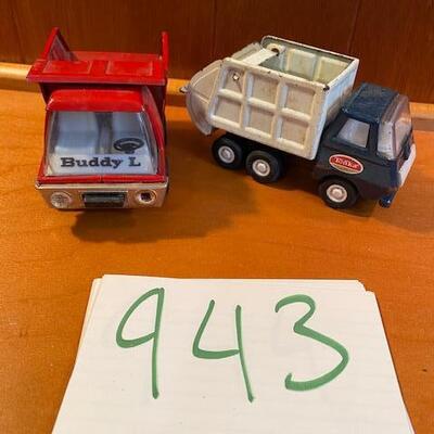 Lot 943 -Vintage  Tonka  and Buddy L trucks