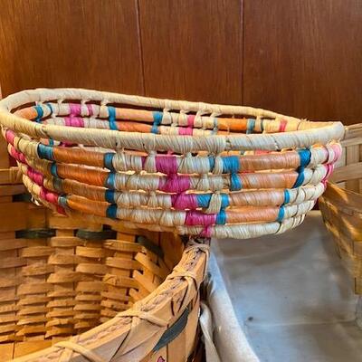 Lot 948- baskets