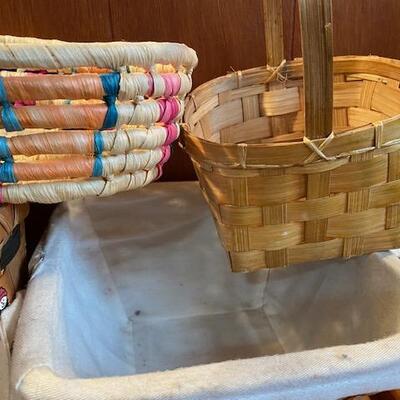 Lot 948- baskets