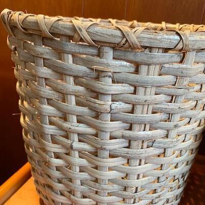 Lot 950 - Baskets