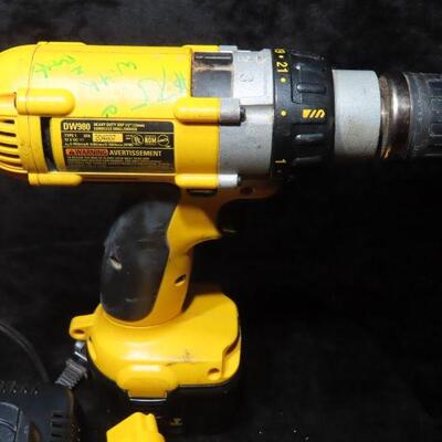 Dewalt drill with charger and batteries 