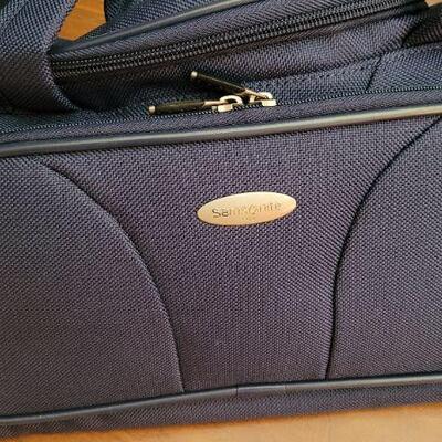 Lot 141: New SAMSONITE Luggage w/ Matching Bag 27