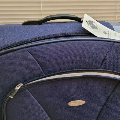 Lot 141: New SAMSONITE Luggage w/ Matching Bag 27