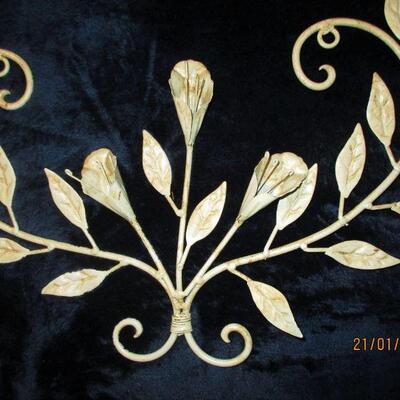 Lot 7 - White Metal Floral Wall Décor LOCAL PICKUP ONLY