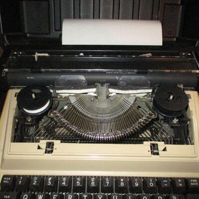 Lot 31 - Typewriter in Case