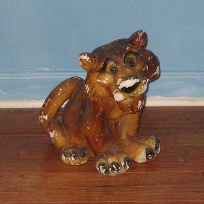Lot 42 - Lion Cub Figurine