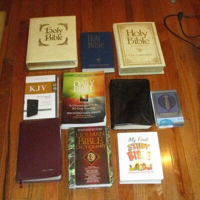 Lot 50 - Variety of Bibles LOCAL PICKUP ONLY