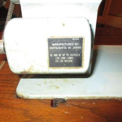 Lot 56 - Dressmaker Sewing Machine LOCAL PICKUP ONLY