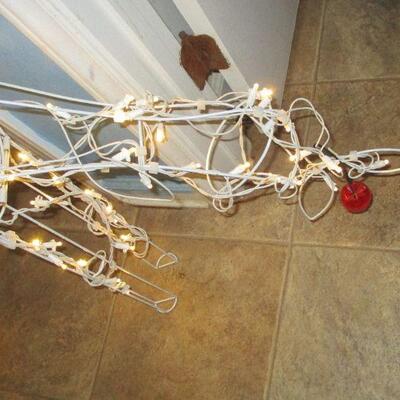 Lot 65 - White Wire Lighted Reindeer LOCAL PICKUP ONLY