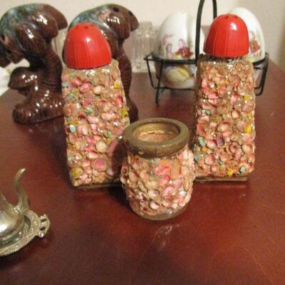 Lot 83 - 6 Sets of S & P Shakers