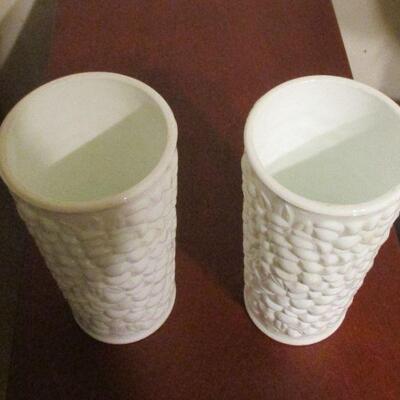 Lot 92 - Milk Glass Vases