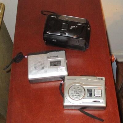 Lot 122 - 3 Vintage Electronics