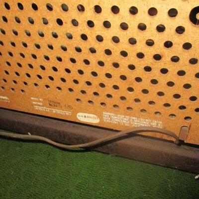 Lot 164 - Vintage Stereo Console LOCAL PICKUP ONLY