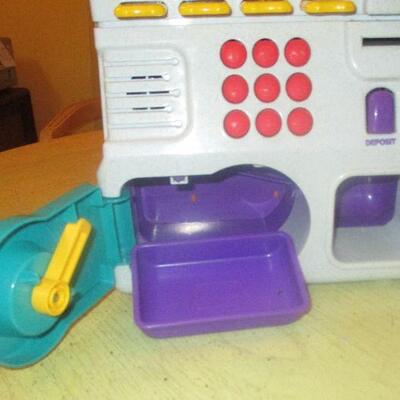 Lot 181 - 1997 Hasbro Playskool ATM Machine