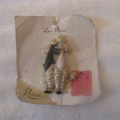 Lot 187 - Black and White Poodle Brooch