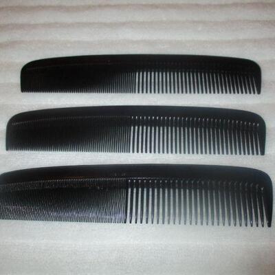 Lot 194 - 3 Hard Rubber Combs GOOGLE ALERT