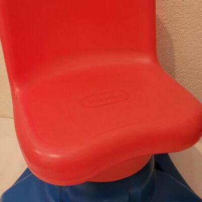 Lot 168: Vintage LITTLE TIKES Swivel Children's Seat
