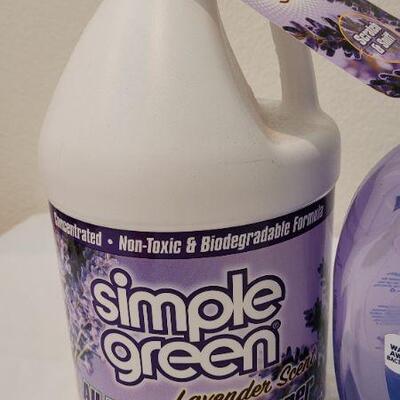 Lot 177: New SIMPLE GREEN Lavender + New SOFTSOAP Refill