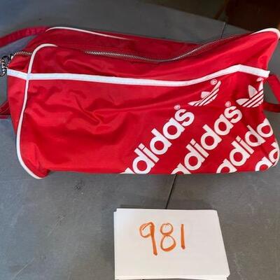 Lot 981 - Vintage Adidas Gym Bag