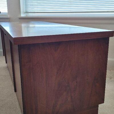 Lot 201: Vintage LANE Mid Century Modern Cedar Chest w/ Original Key 