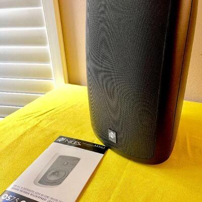 LOT 214  NILES INDOOR OUTDOOR SPEAKER BRAND NEW