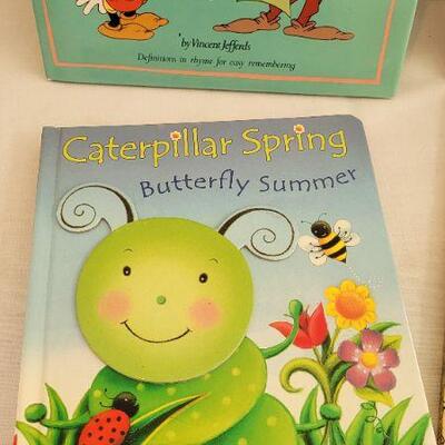 Lot 202: Assorted Vintage and Modern Children's Reference Education Books feat. 1969 DISNEY DICTIONARY