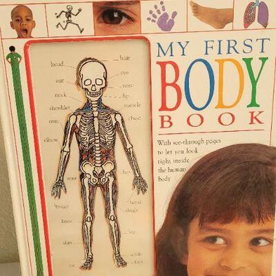 Lot 202: Assorted Vintage and Modern Children's Reference Education Books feat. 1969 DISNEY DICTIONARY