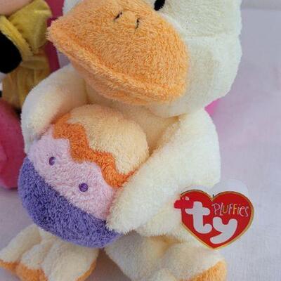 Lot 206: New MINNIE MOUSE Plush Easter Egg Basket + NEW Ty Plush Duck