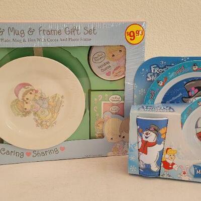 Lot 209: NEW Children's DINING Sets