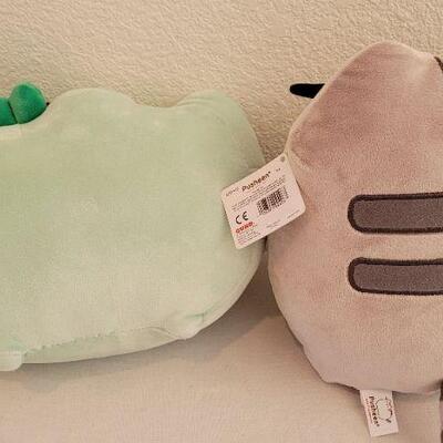 Lot 216: (2) New Hallmark PUSHEEN Plush Stuffed Animals 