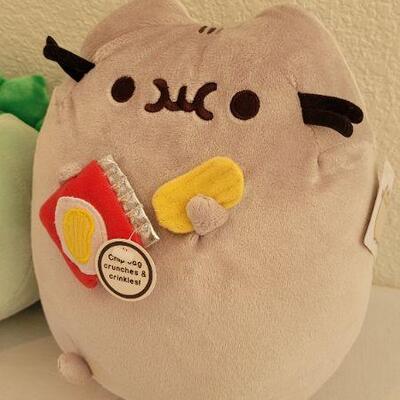 Lot 216: (2) New Hallmark PUSHEEN Plush Stuffed Animals 