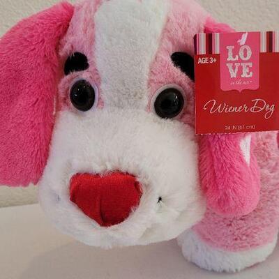 Lot 228: NEW Large 28" Long VALENTINES Stuffed Weiner Dog 