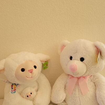 Lot 229: (2) New Stuffed Animals